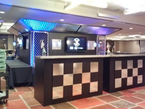 Race Theme - Contemporary Design with Diamond Plate Accents 